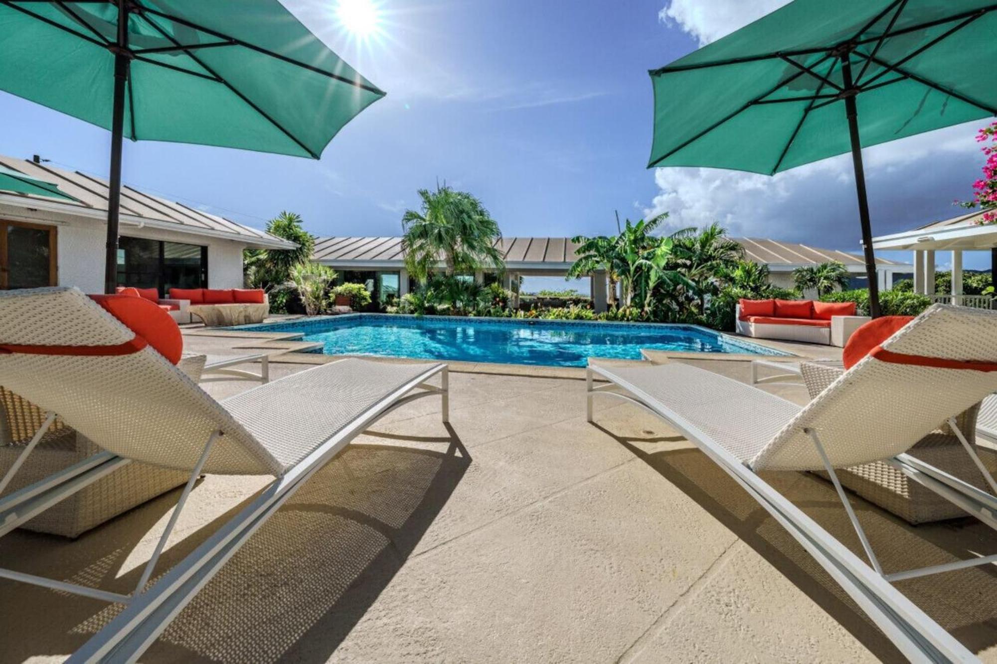 Royal Villa With A Huge Swimming Pool Cowell Battery Exterior photo