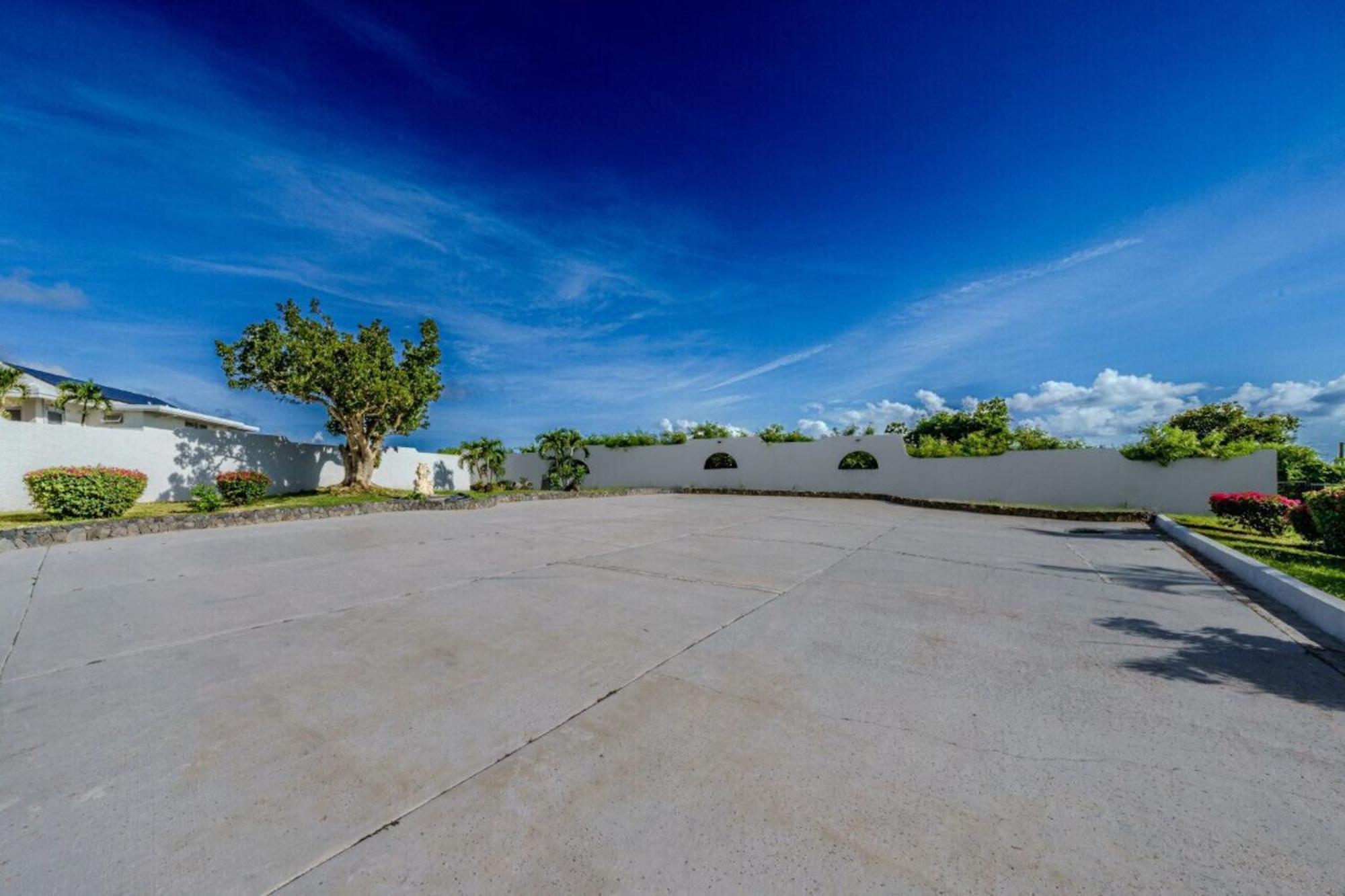 Royal Villa With A Huge Swimming Pool Cowell Battery Exterior photo