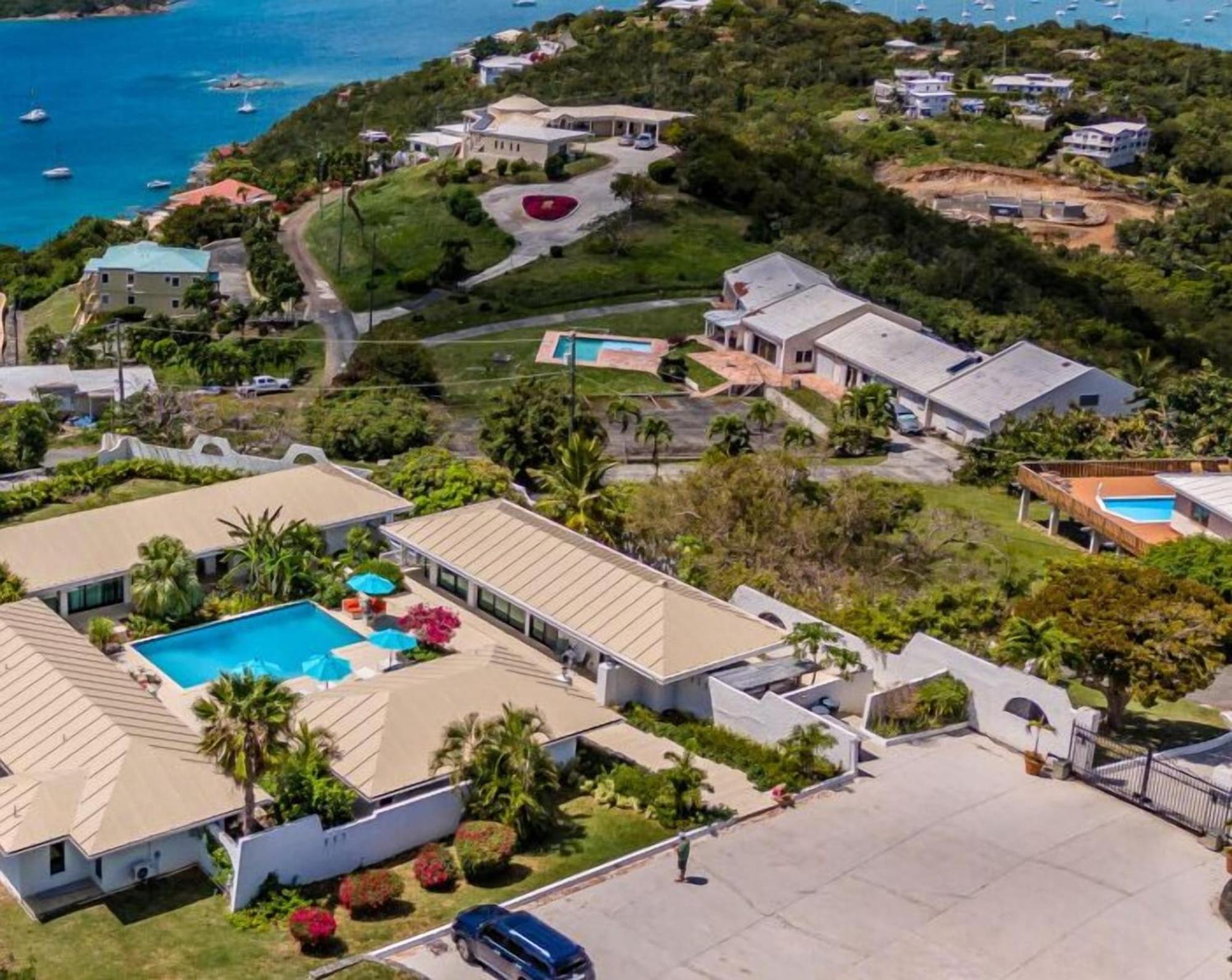 Royal Villa With A Huge Swimming Pool Cowell Battery Exterior photo