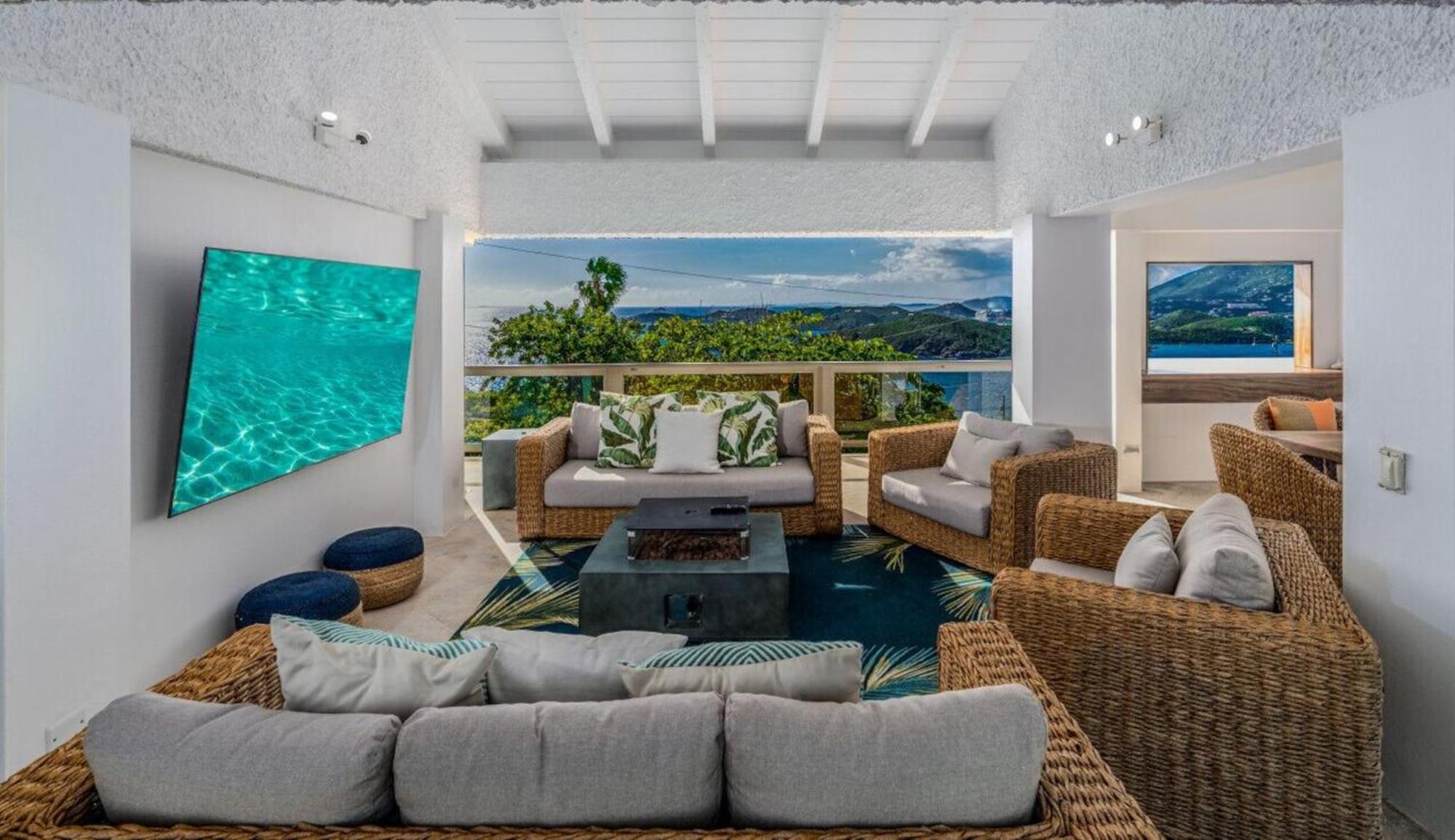 Royal Villa With A Huge Swimming Pool Cowell Battery Exterior photo