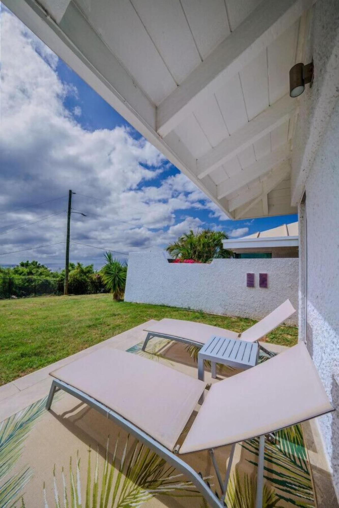 Royal Villa With A Huge Swimming Pool Cowell Battery Exterior photo